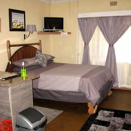 The Shoe Guest House Draasloot Esterno foto